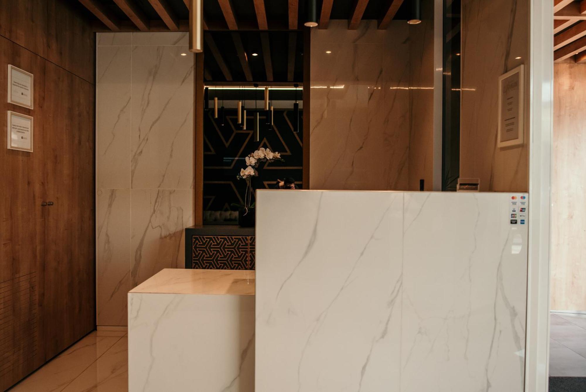 Hotel Lux Melide Ngoại thất bức ảnh