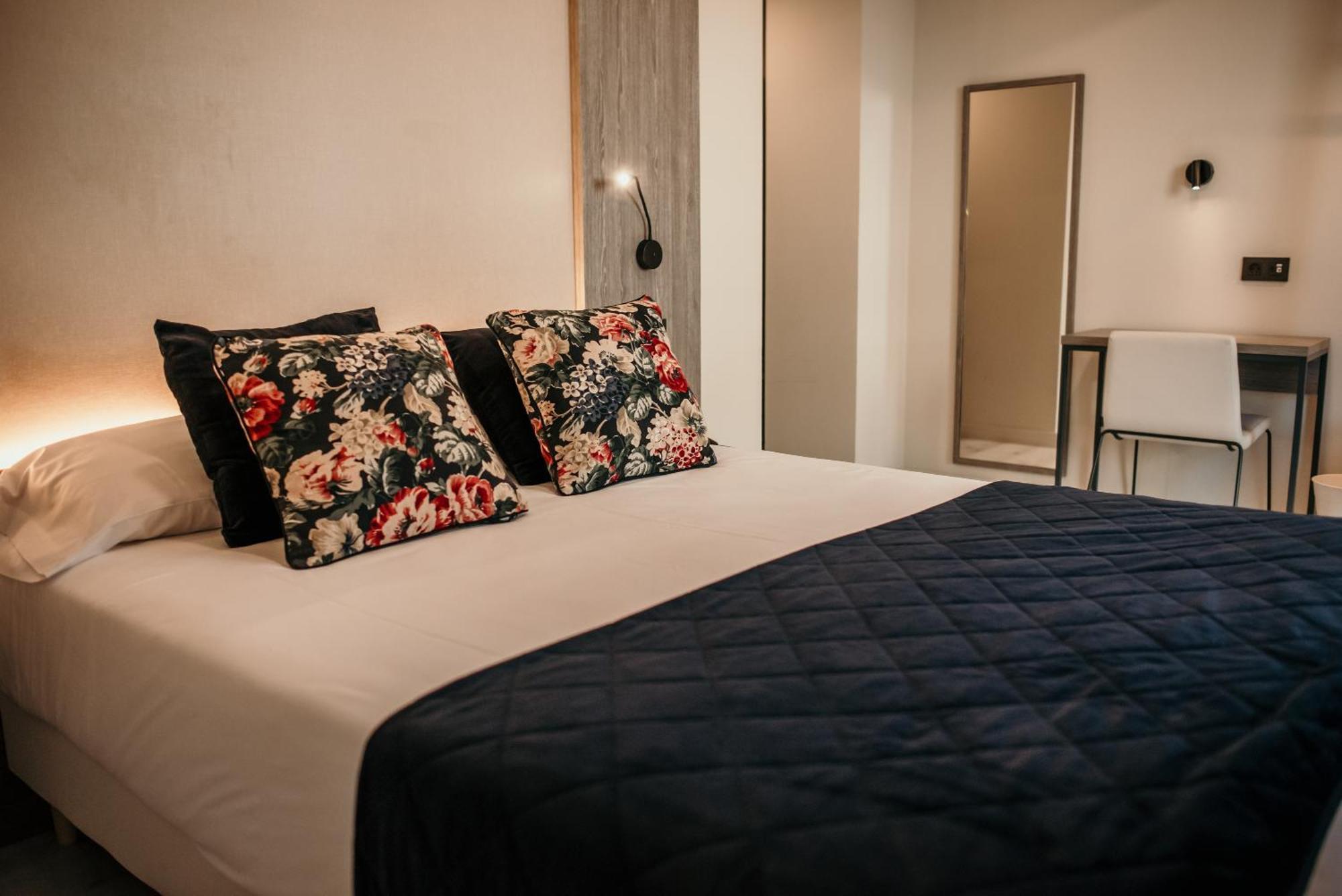 Hotel Lux Melide Ngoại thất bức ảnh