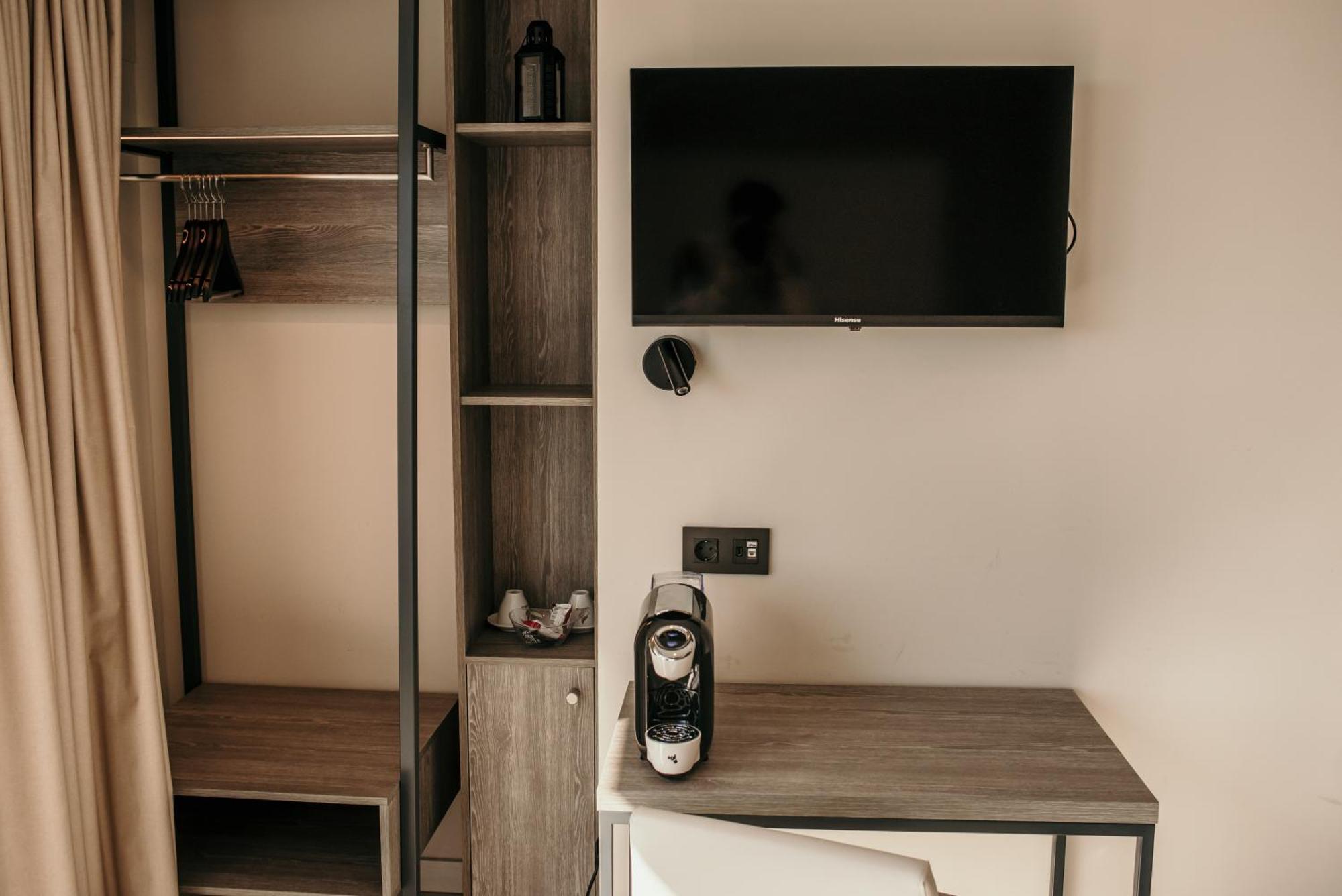 Hotel Lux Melide Ngoại thất bức ảnh
